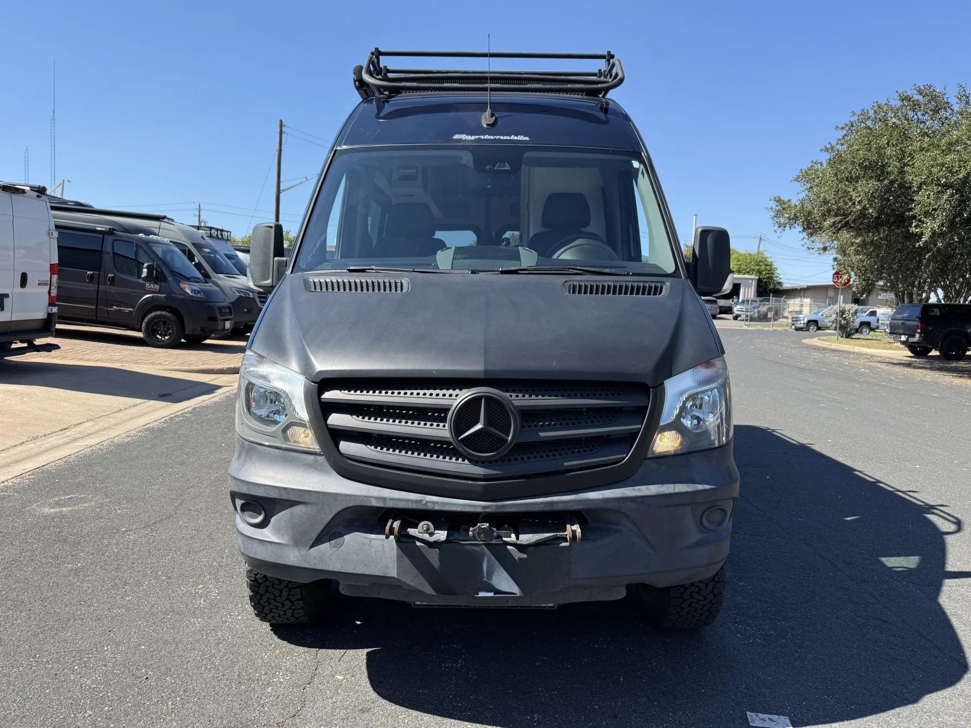 2018 Mercedes Sprinter 2500 144 High Roof 4x4, front view