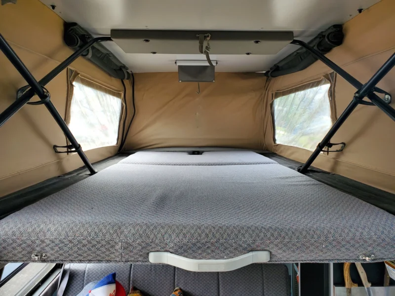 2001 Chevy Express 2500 EB50 Penthouse Top, Penthouse top with removable bed