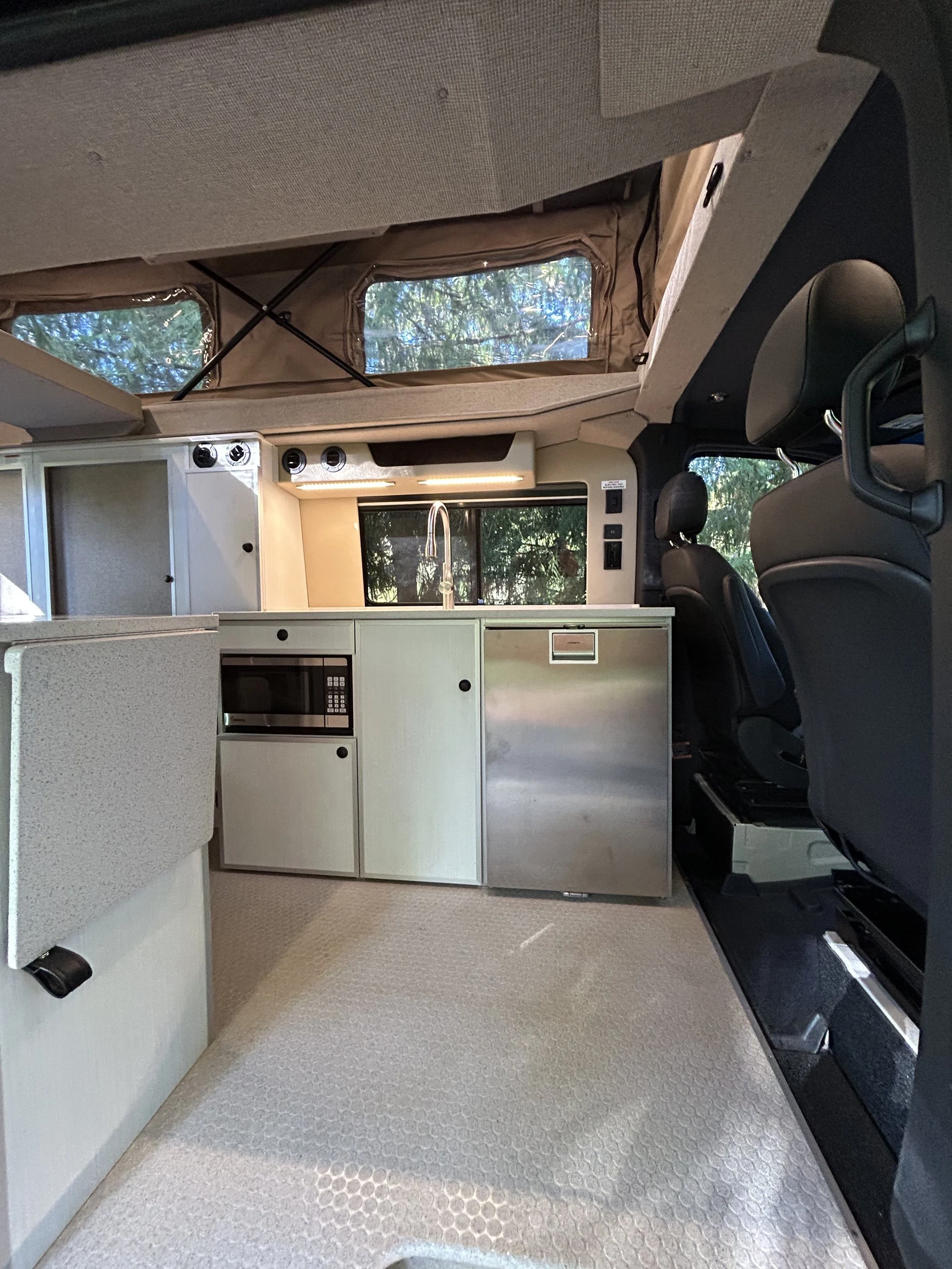 New 2022 Sprinter 2500 144 4x4 RB-150S, interior through sliding door