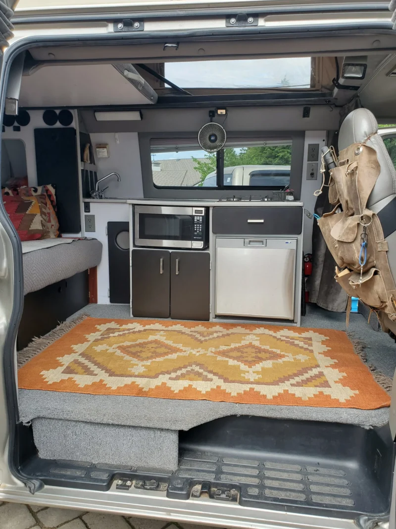 2001 Chevy Express 2500 EB50 Penthouse Top, interior from the rear doors