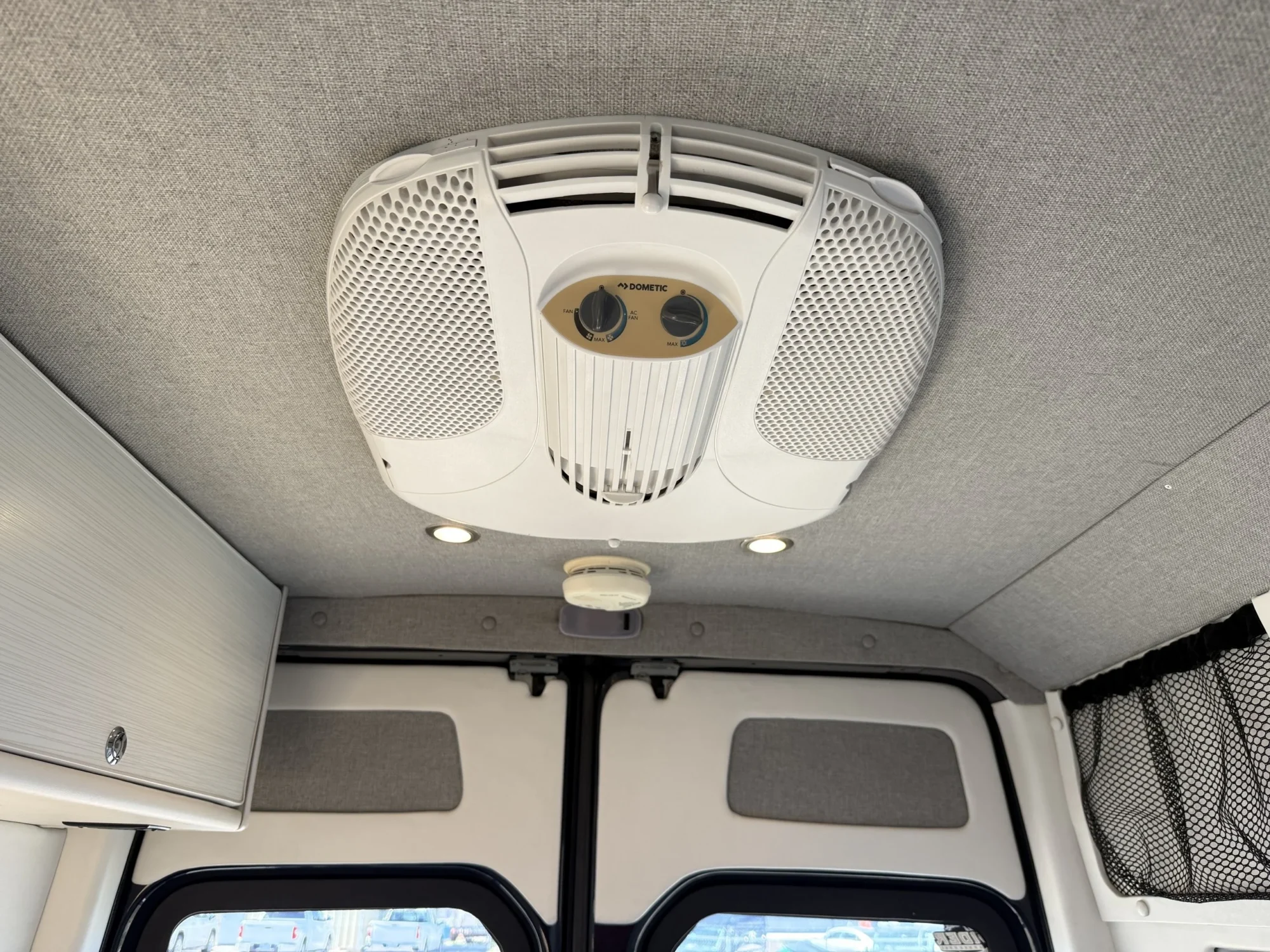 2018 Mercedes Sprinter 2500 144 High Roof 4x4, Dometic rooftop AC