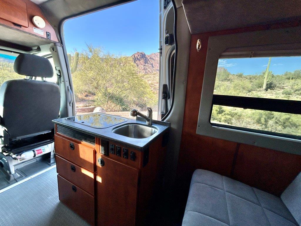 2011Sprinter144_NE_11