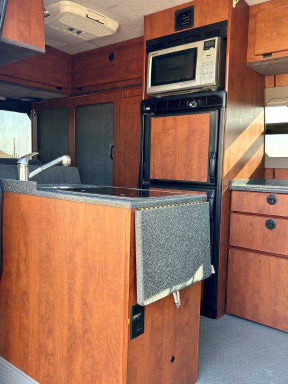 2011Sprinter144_NE_5