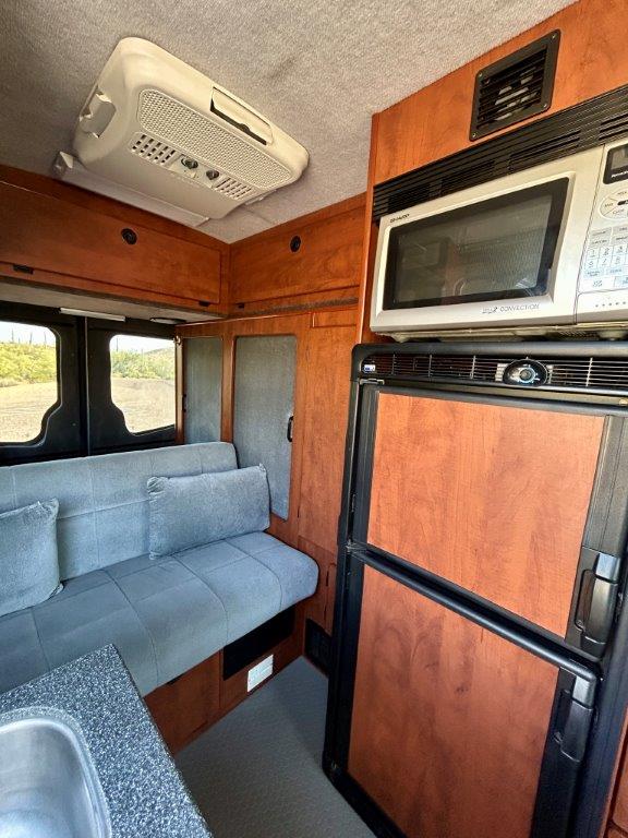 2011Sprinter144_NE_8