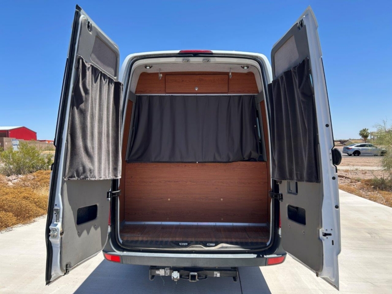 2011SprinterLB – 17