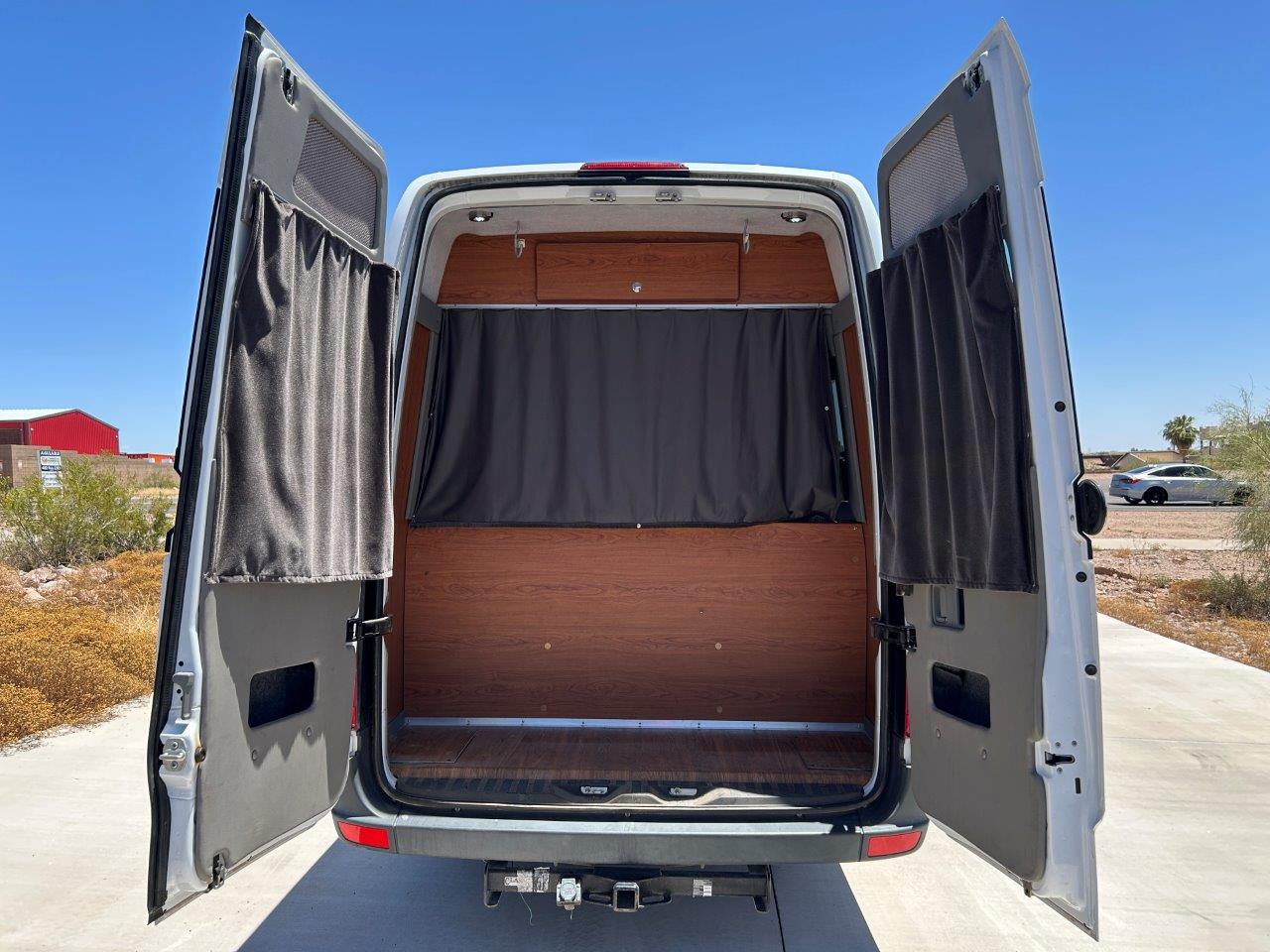 2011SprinterLB – 17