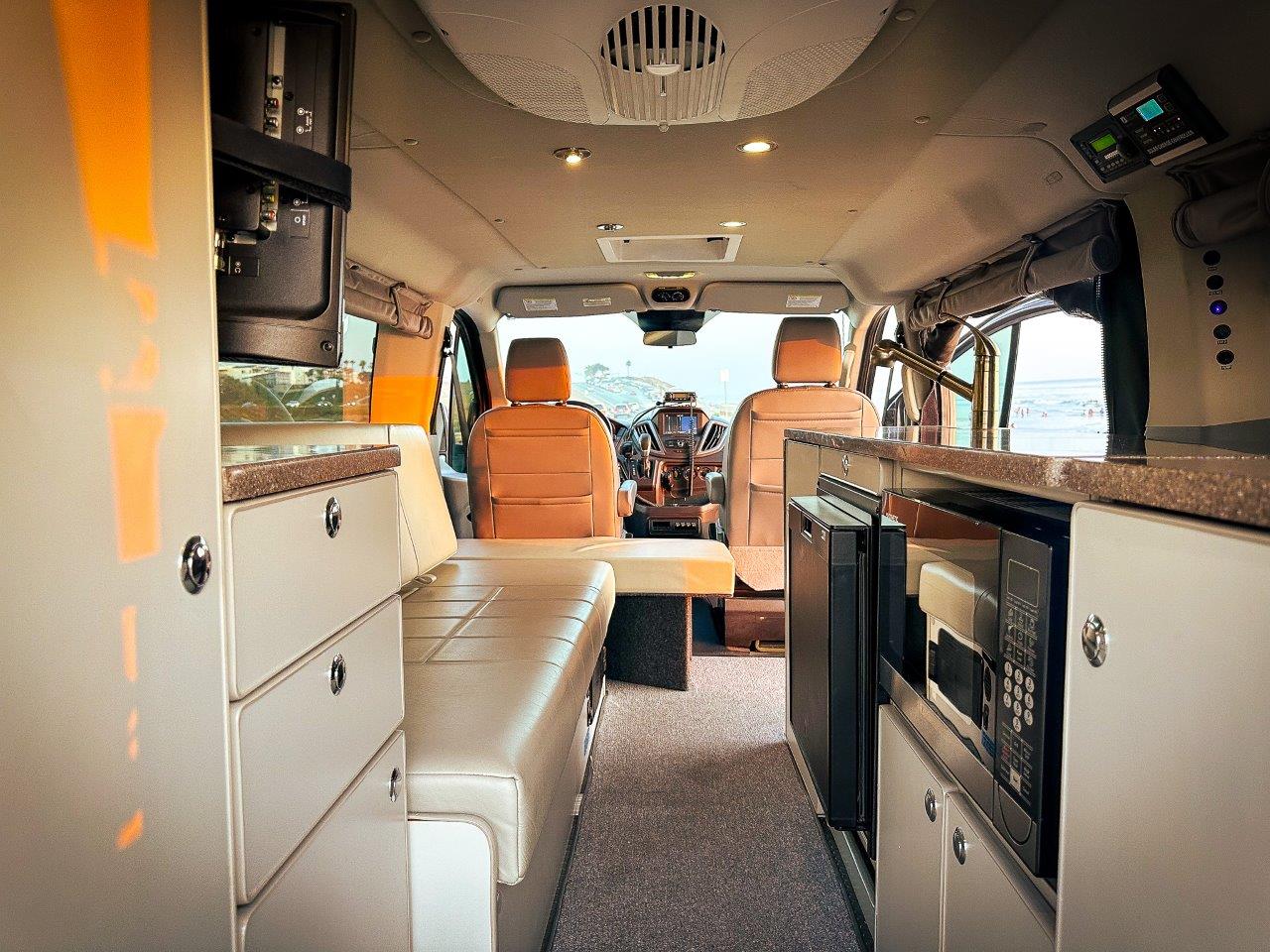 2017_ford_e130t-transit-250-sportsmobile_IMG_4215-09398