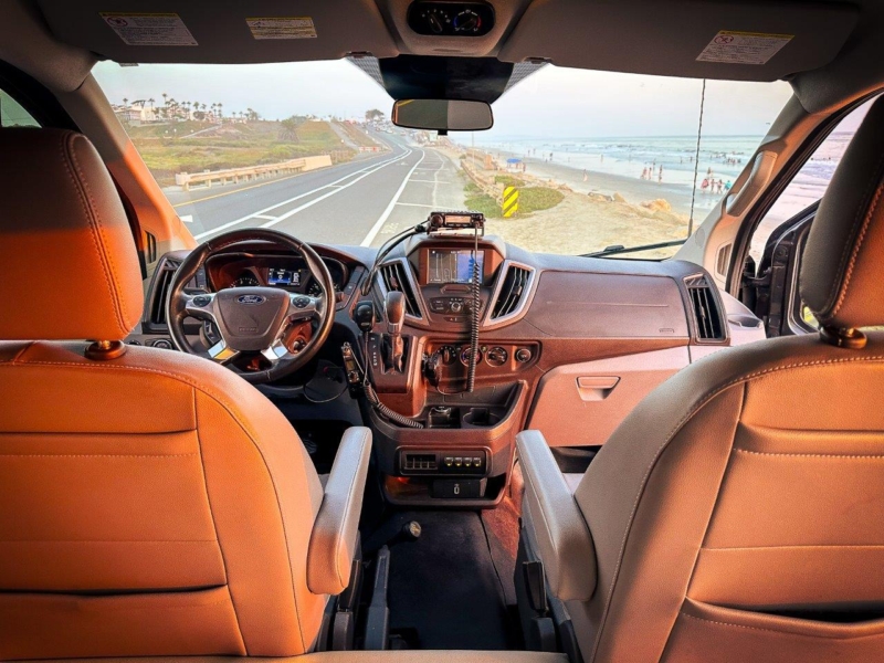 2017_ford_e130t-transit-250-sportsmobile_IMG_4219-09418