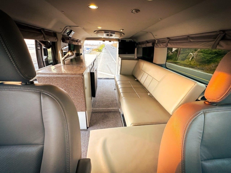 2017_ford_e130t-transit-250-sportsmobile_IMG_4221-09428