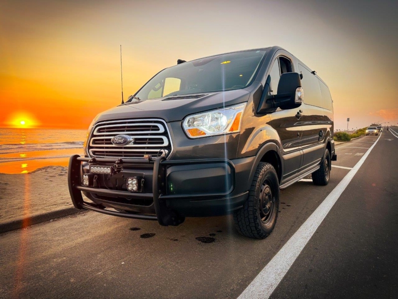 2017_ford_e130t-transit-250-sportsmobile_IMG_4239r-58768
