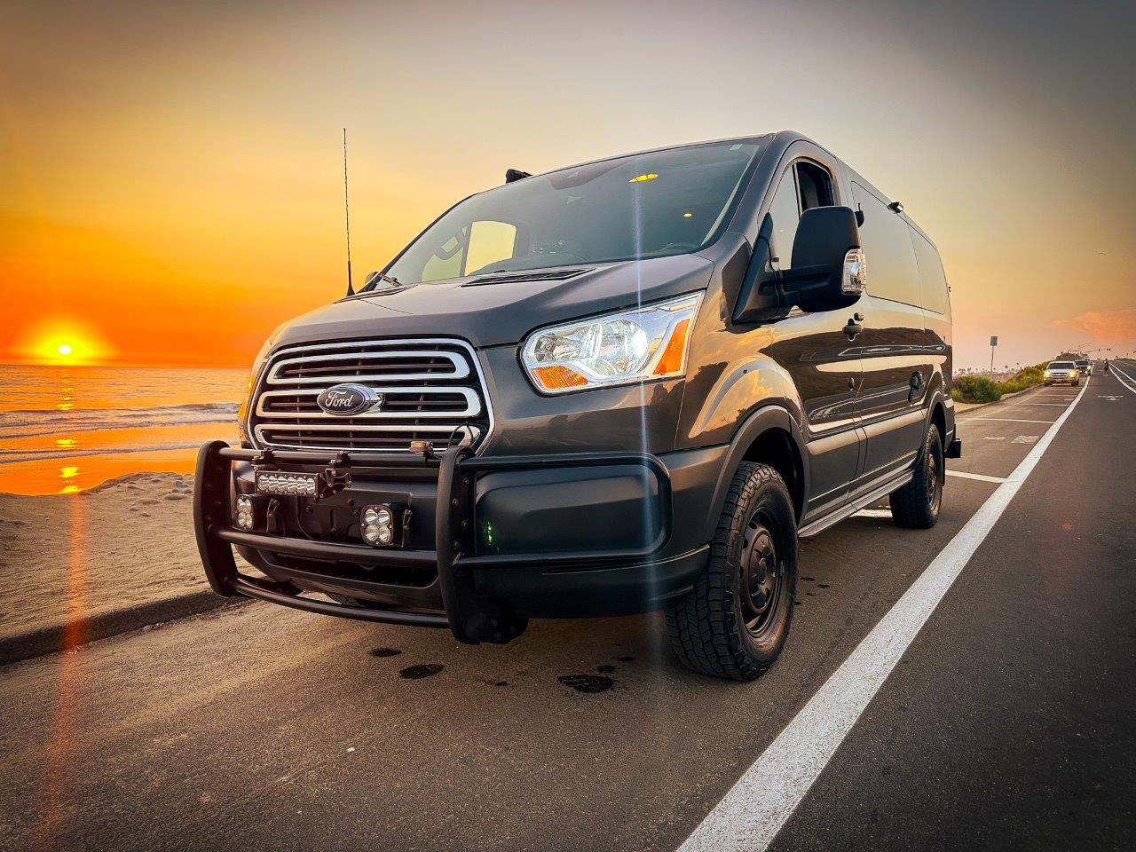 2017_ford_e130t-transit-250-sportsmobile_IMG_4239r-58768