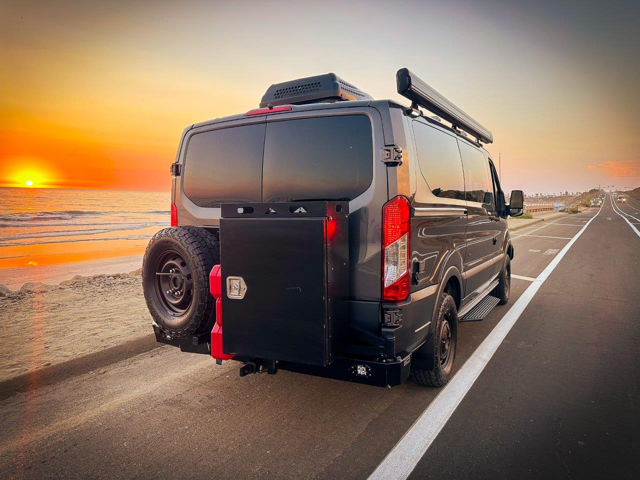 2017_ford_e130t-transit-250-sportsmobile_IMG_4248r-58784