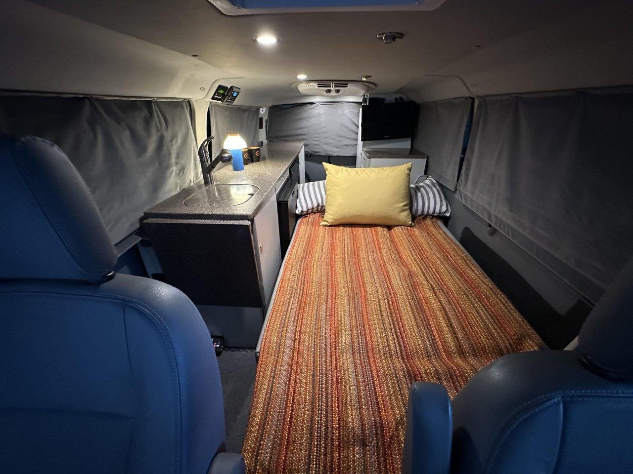 2017_ford_e130t-transit-250-sportsmobile_IMG_4520-53388-scaled