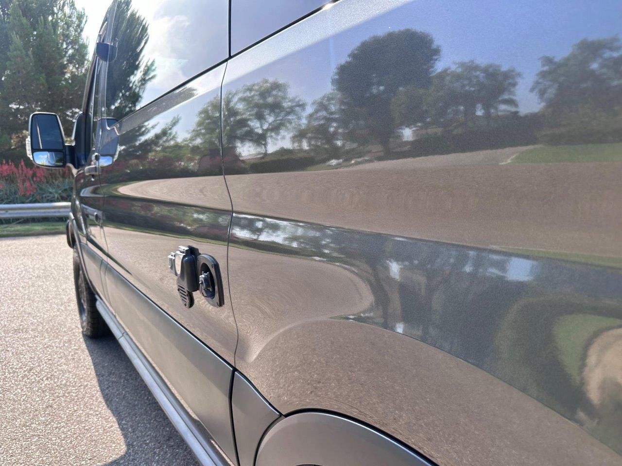 2017_ford_e130t-transit-250-sportsmobile_IMG_6942-10062-scaled