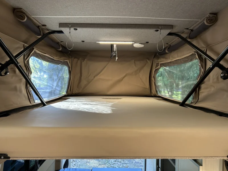 New 2022 Sprinter 2500 144 4x4 RB-150S, power top bed