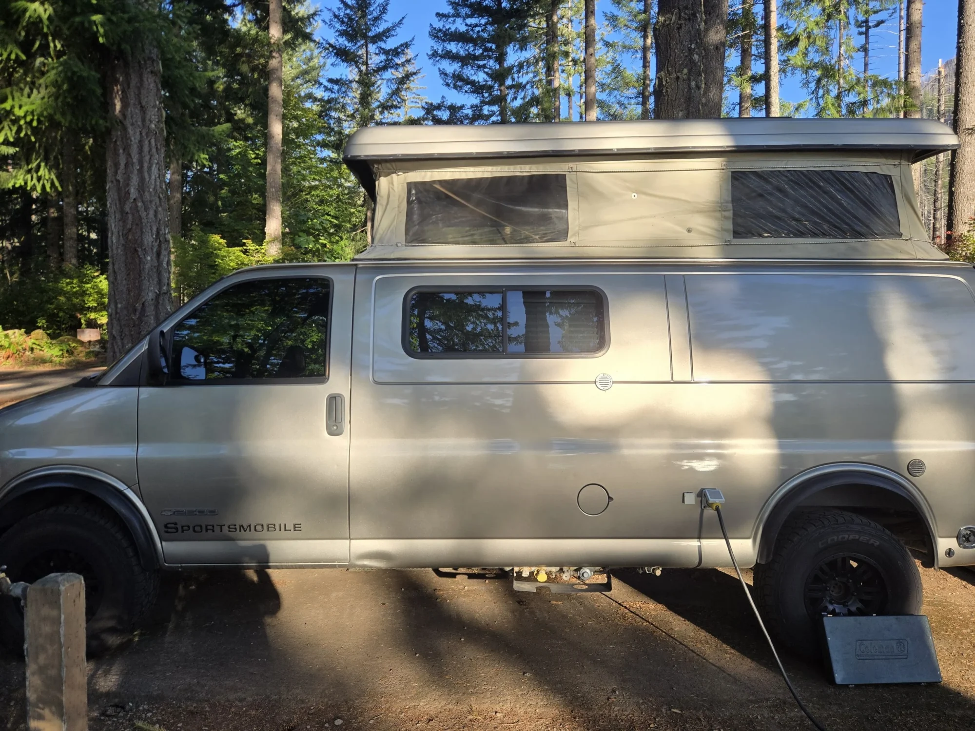 2001 Chevy Express 2500 EB50 Penthouse Top, side view, top up