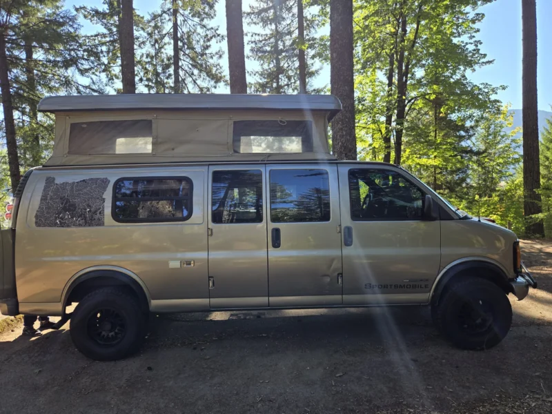 2001 Chevy Express 2500 EB50 Penthouse Top, side view, top up