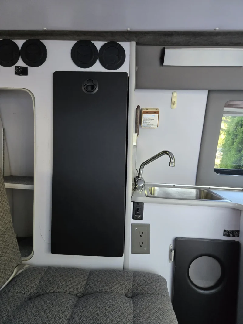 2001 Chevy Express 2500 EB50 Penthouse Top, sink and storage