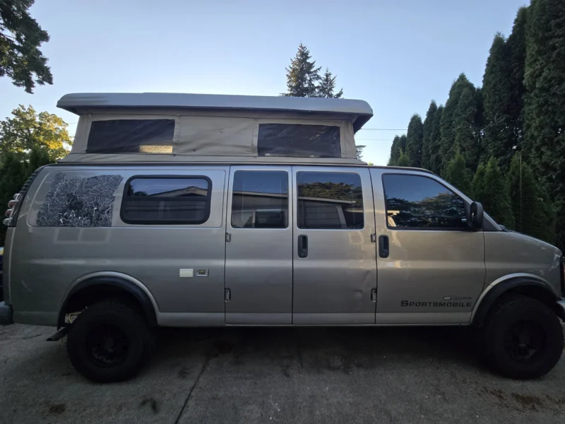 2001 Chevy Express 2500 EB50 Penthouse Top, side view, top up