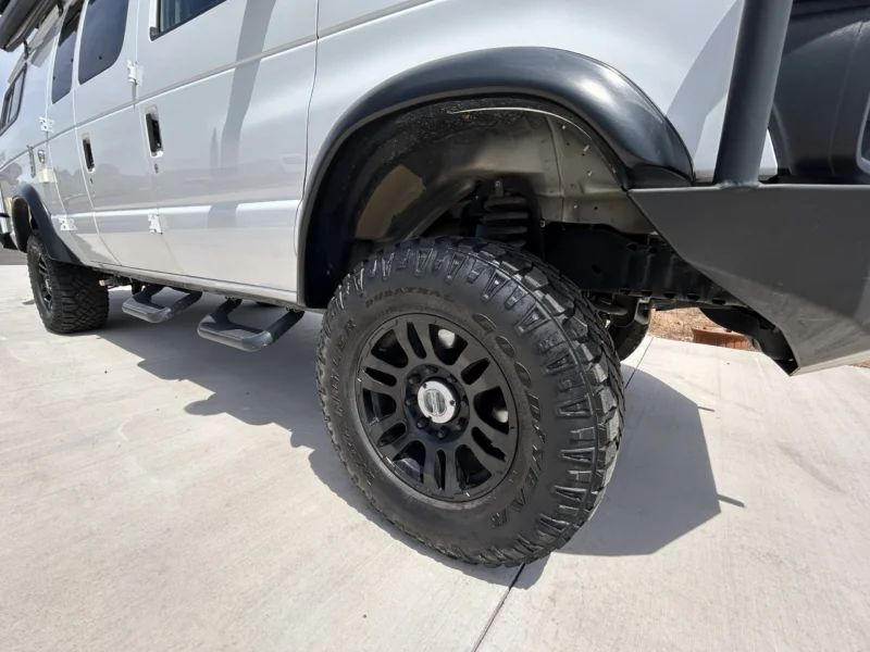 2013 Ford E350 EB Quigley 4x4