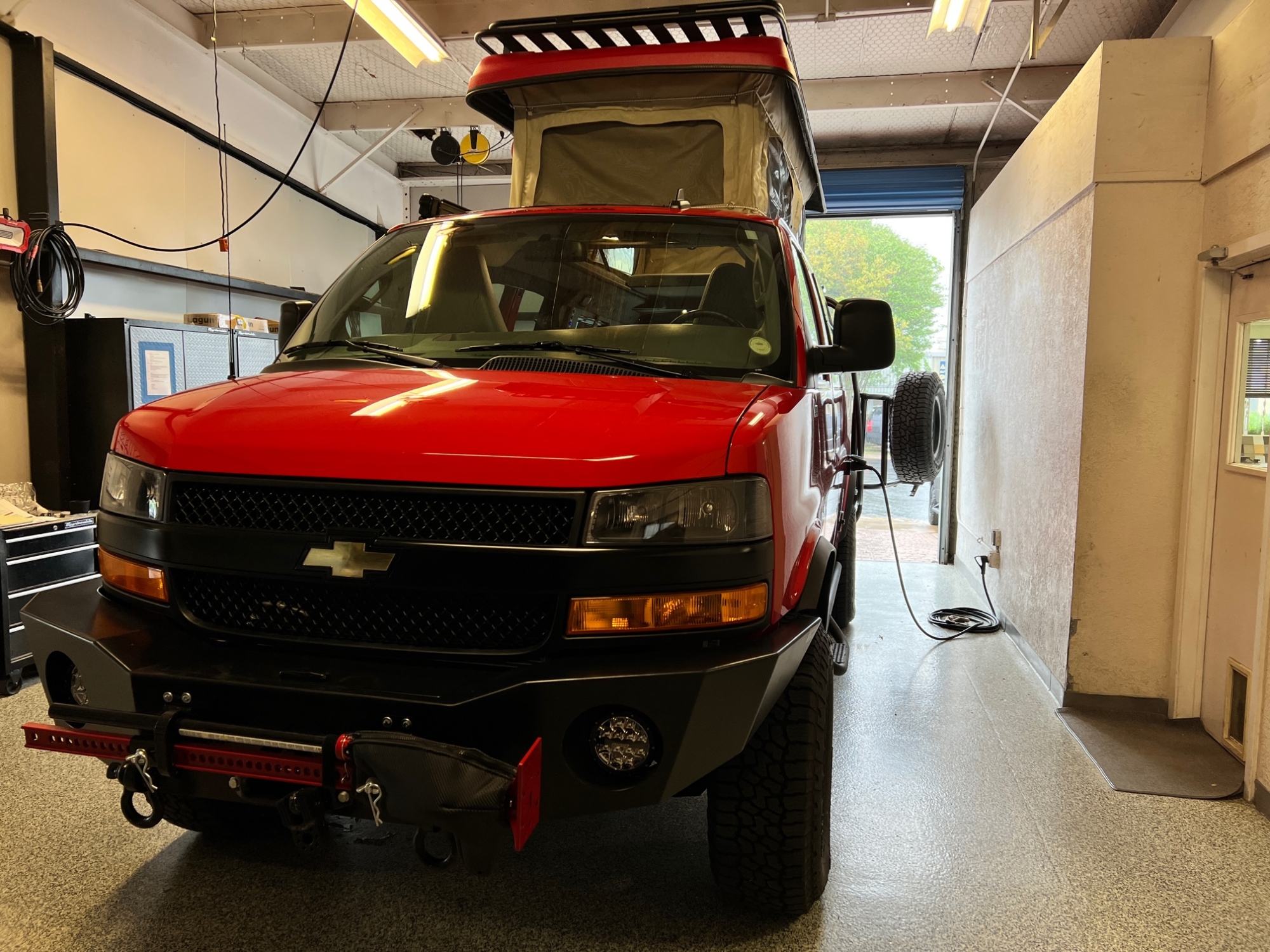 Chevy Express Quigley 4x4 RB-50 camper van