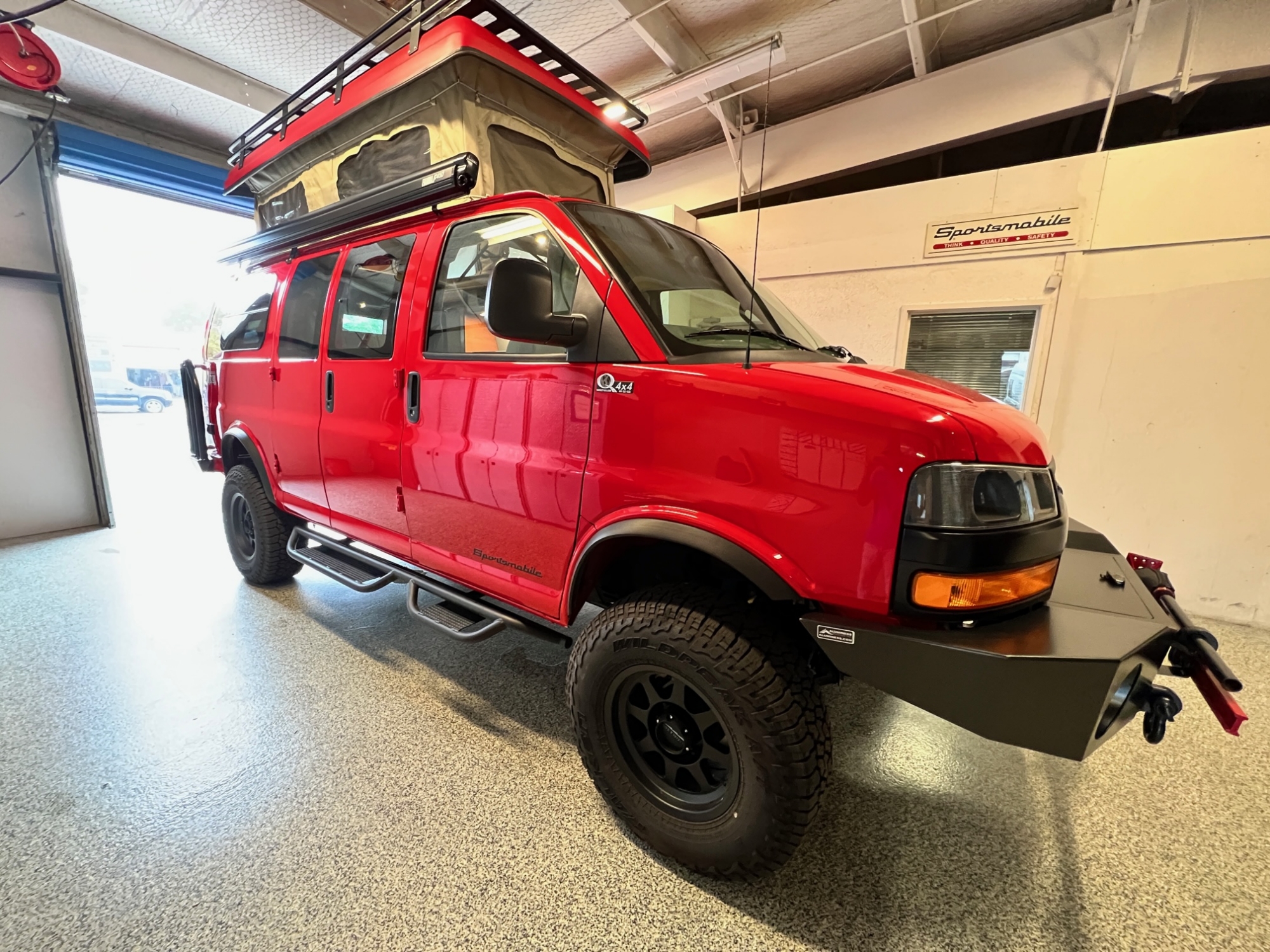 Chevy Express Quigley 4x4 RB-50 camper van