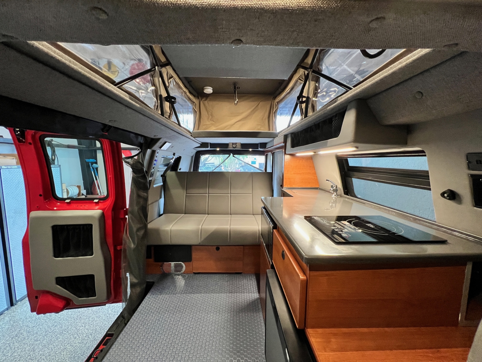 Chevy Express Quigley 4x4 RB-50 camper van