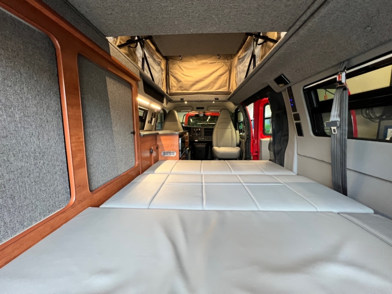 Chevy Express Quigley 4x4 RB-50 camper van