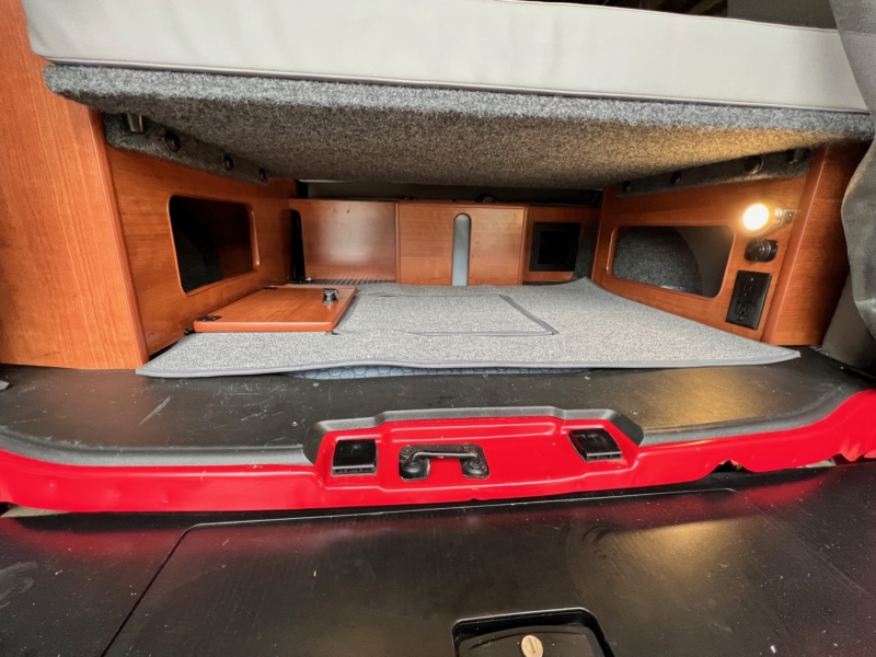 Chevy Express Quigley 4x4 RB-50 camper van