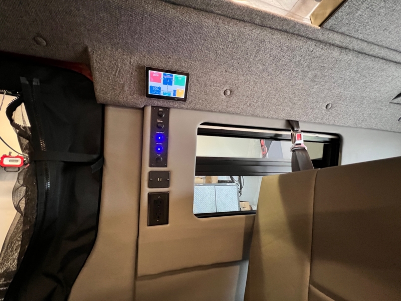 Chevy Express Quigley 4x4 RB-50 camper van