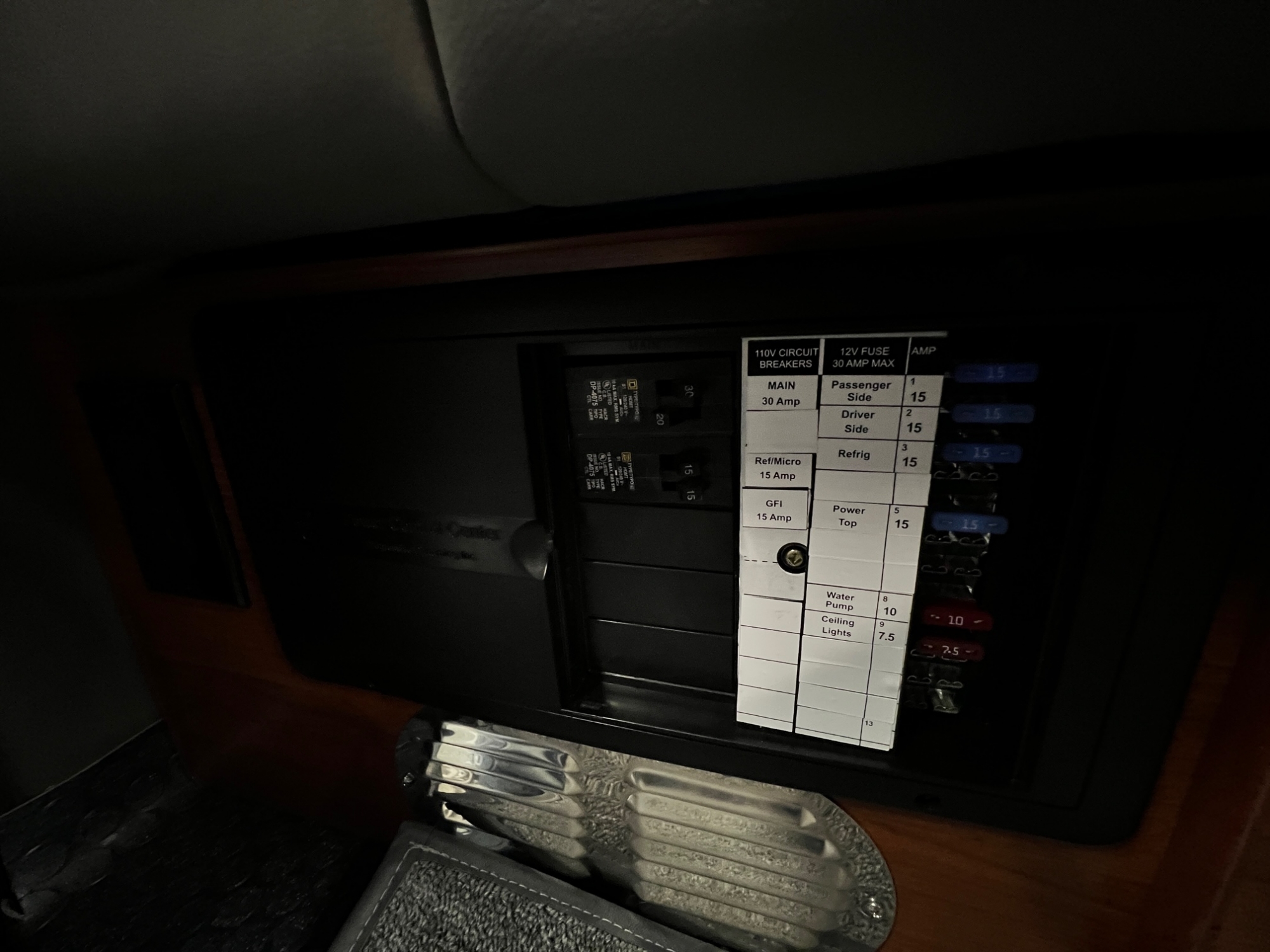 Chevy Express Quigley 4x4 RB-50 camper van