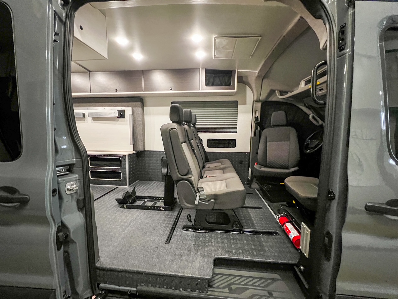 Ford Transit AWD 148 mid-roof garage bike van