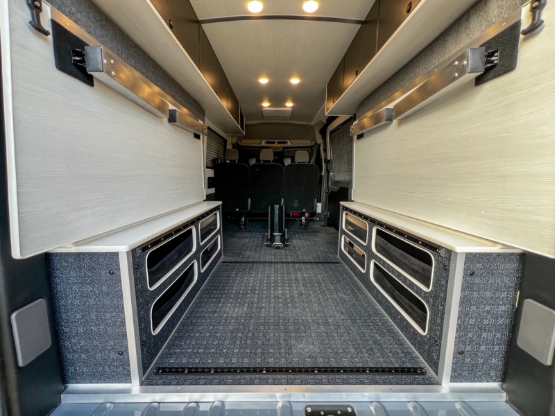 Ford Transit AWD 148 mid-roof garage bike van