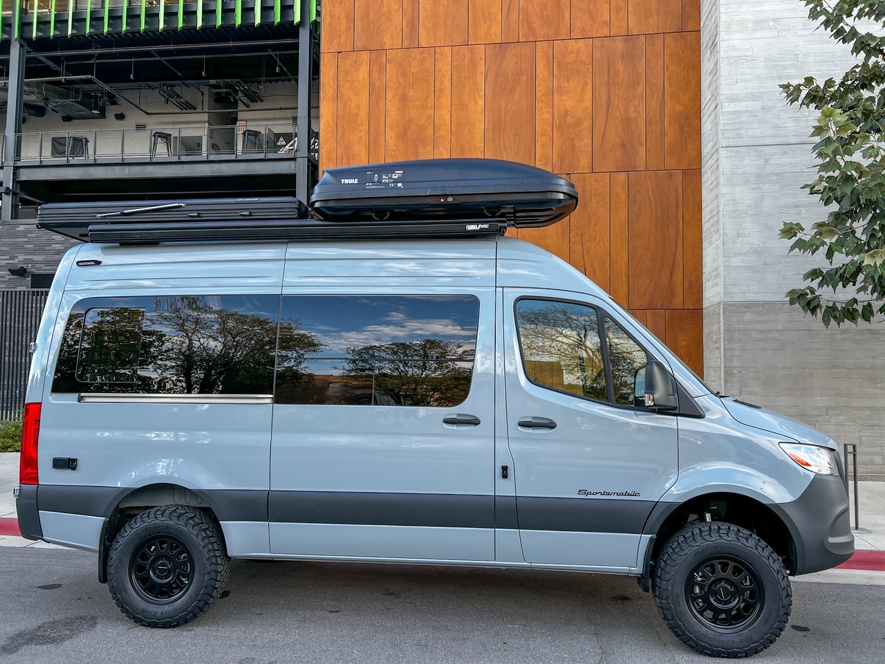 Mercedes Sprinter 144 high-roof Roofnest camper van