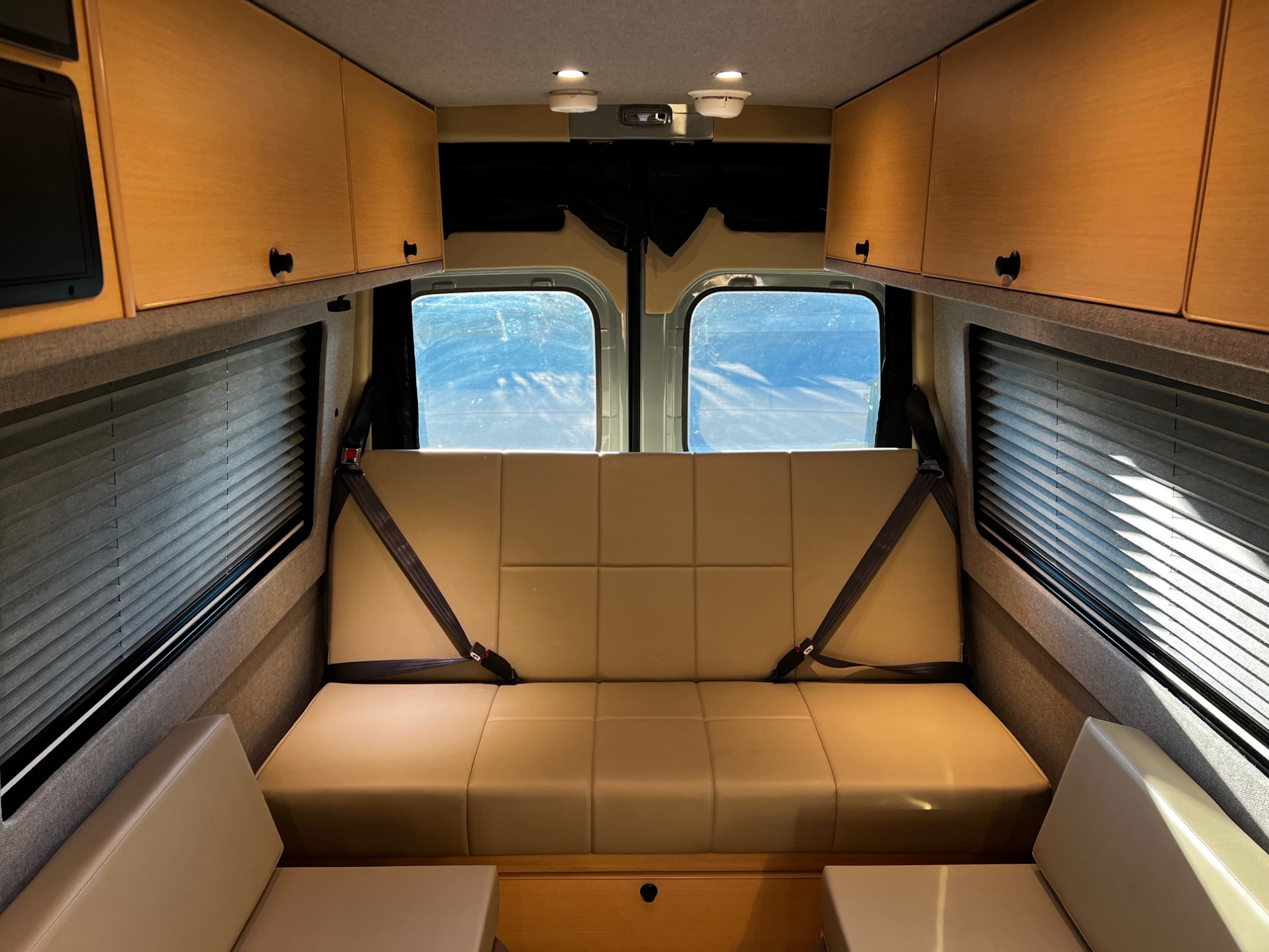 Mercedes Sprinter 144 high-roof Roofnest camper van