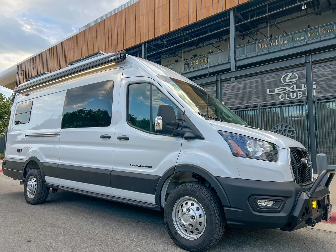 Transit AWD 148 High Roof IMG_8979