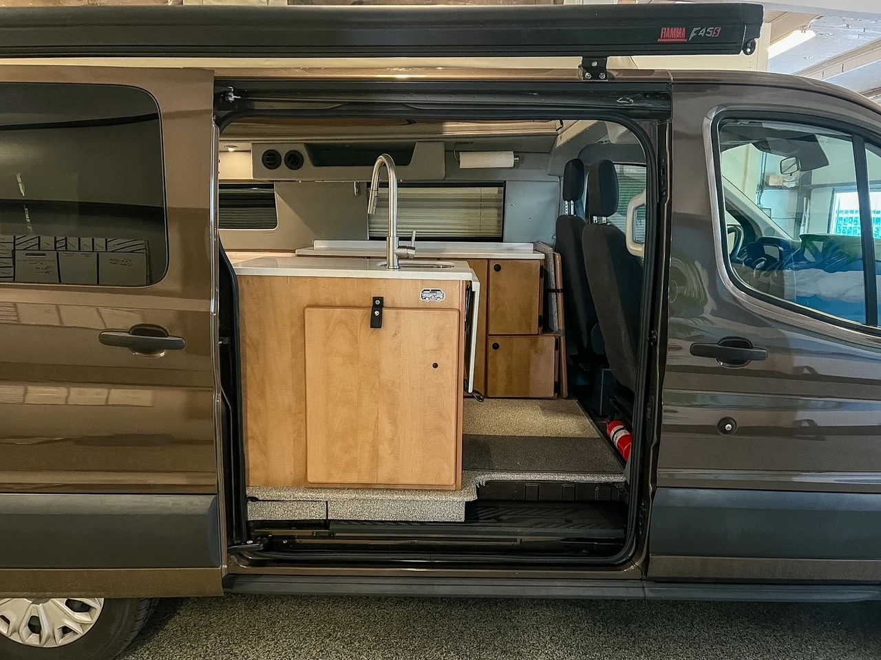 2017 Ford Transit 130 Penthouse IMG_9014