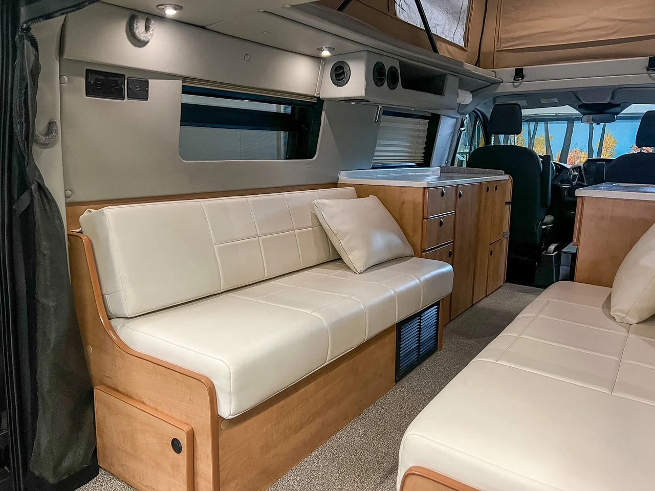 2017 Ford Transit 130 Penthouse IMG_9021