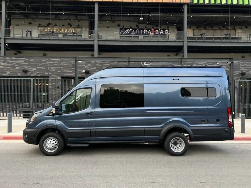 Transit 148 High Roof