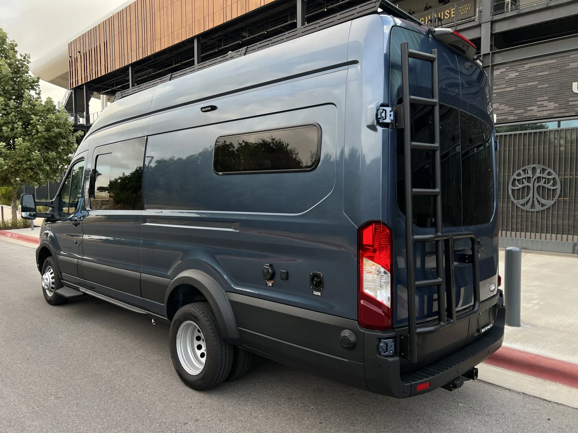 Transit 148 High Roof