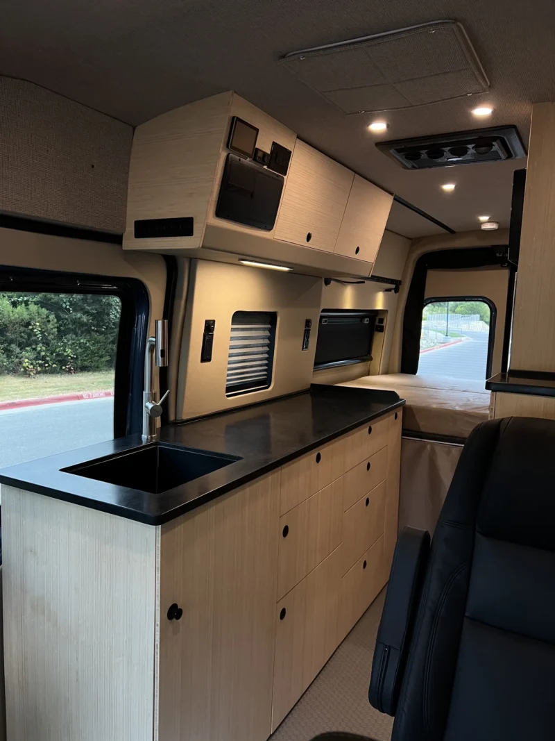 Transit 148 High Roof