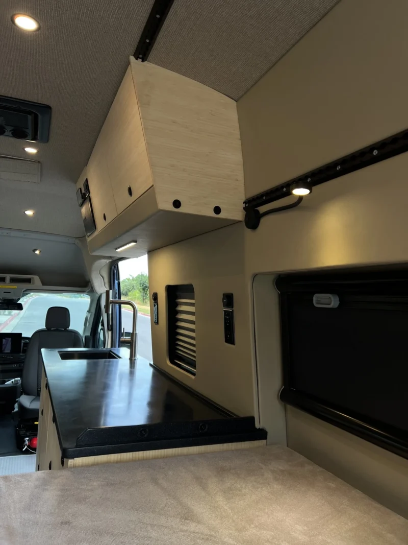 Transit 148 High Roof