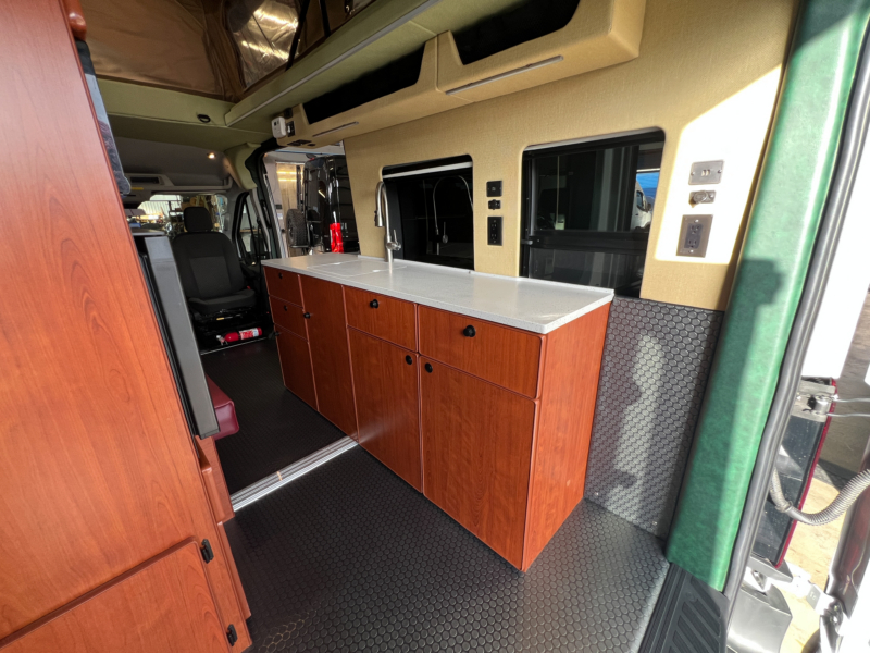 T_148_EB-8679