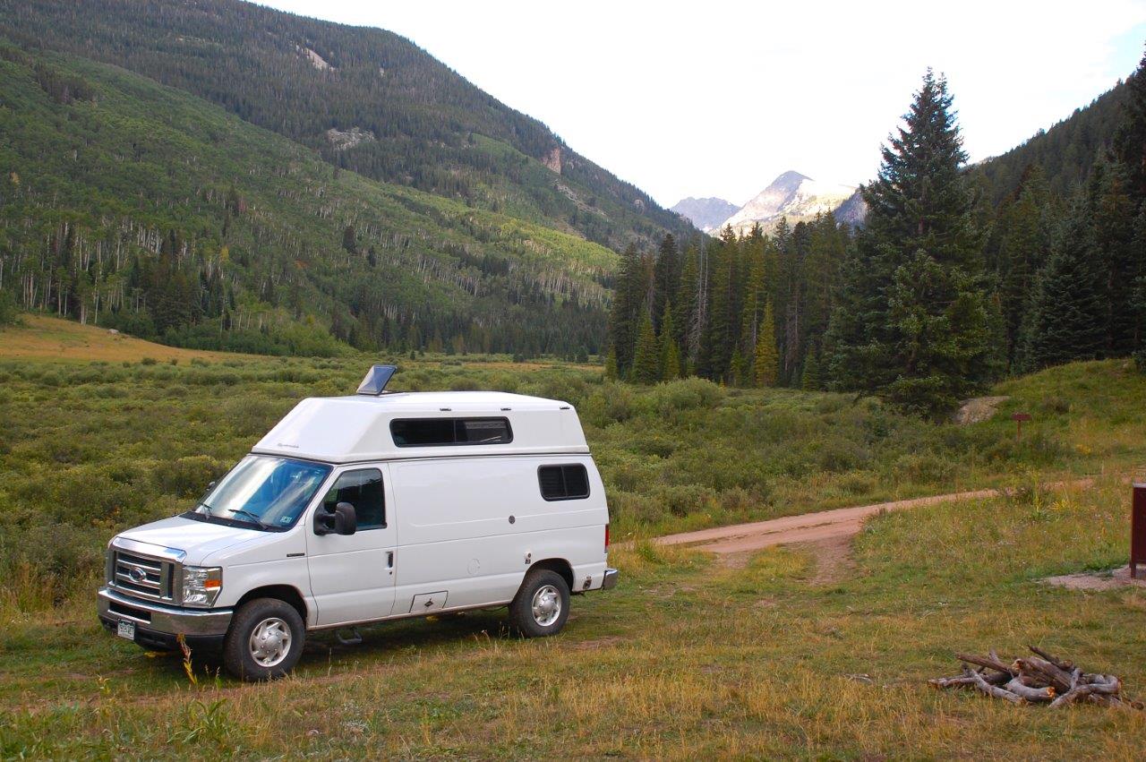 White 2011 Ford E350 RB Fixed Top.